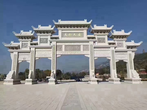青石牌坊
